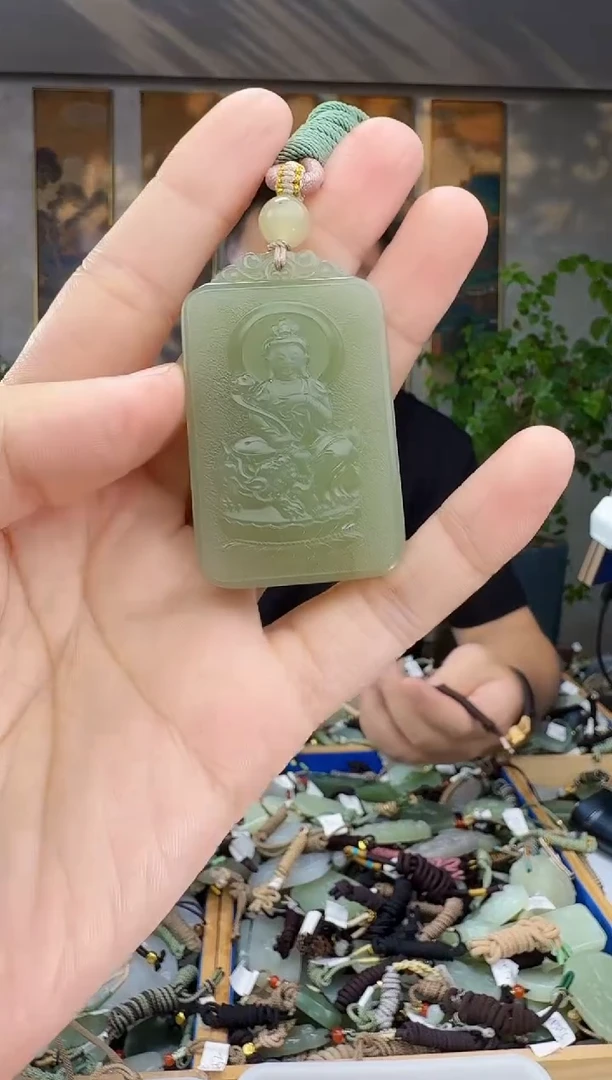 未镶嵌和田玉挂件拍一发一