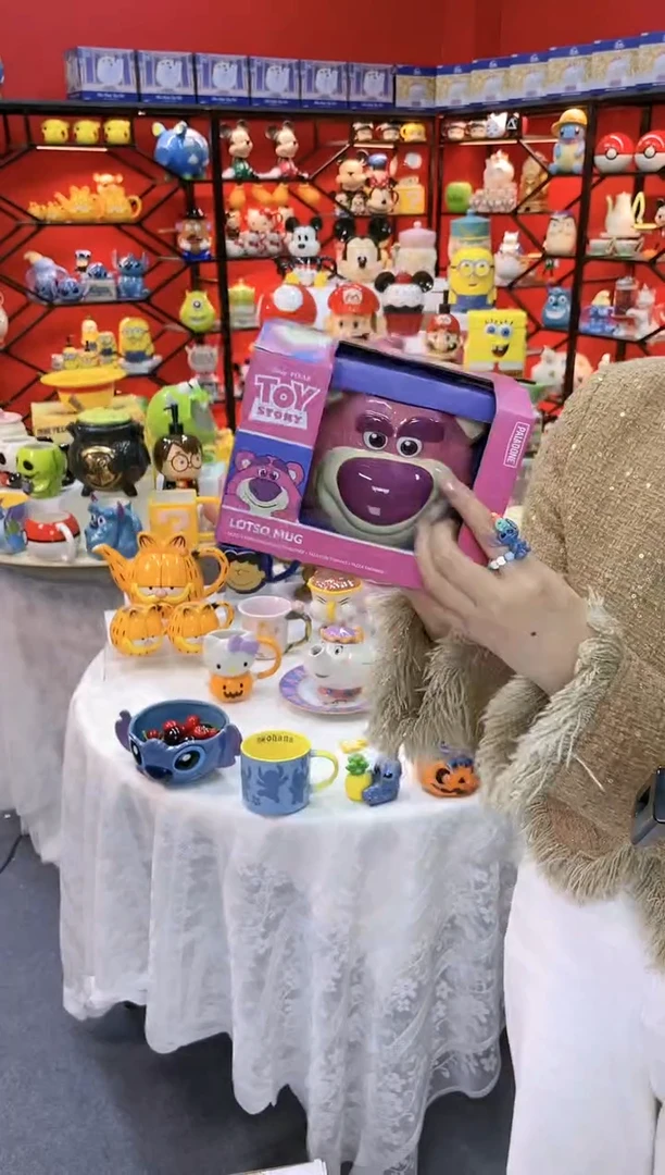 【闪购商品】.草莓熊陶瓷杯（原盒）