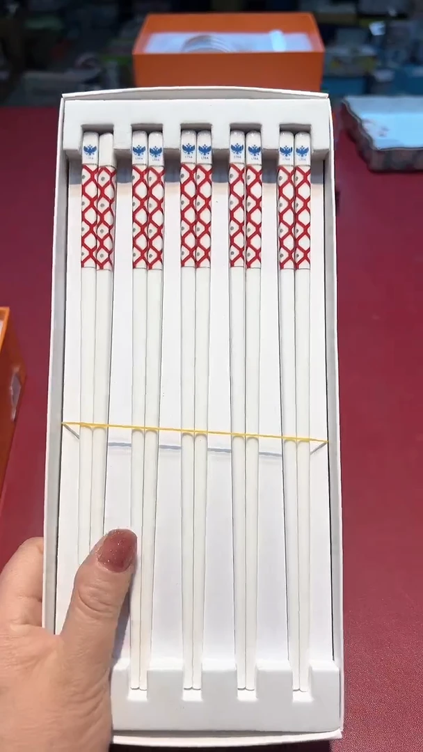 【闪购商品】瓷片锅碗瓢盆一件不剩