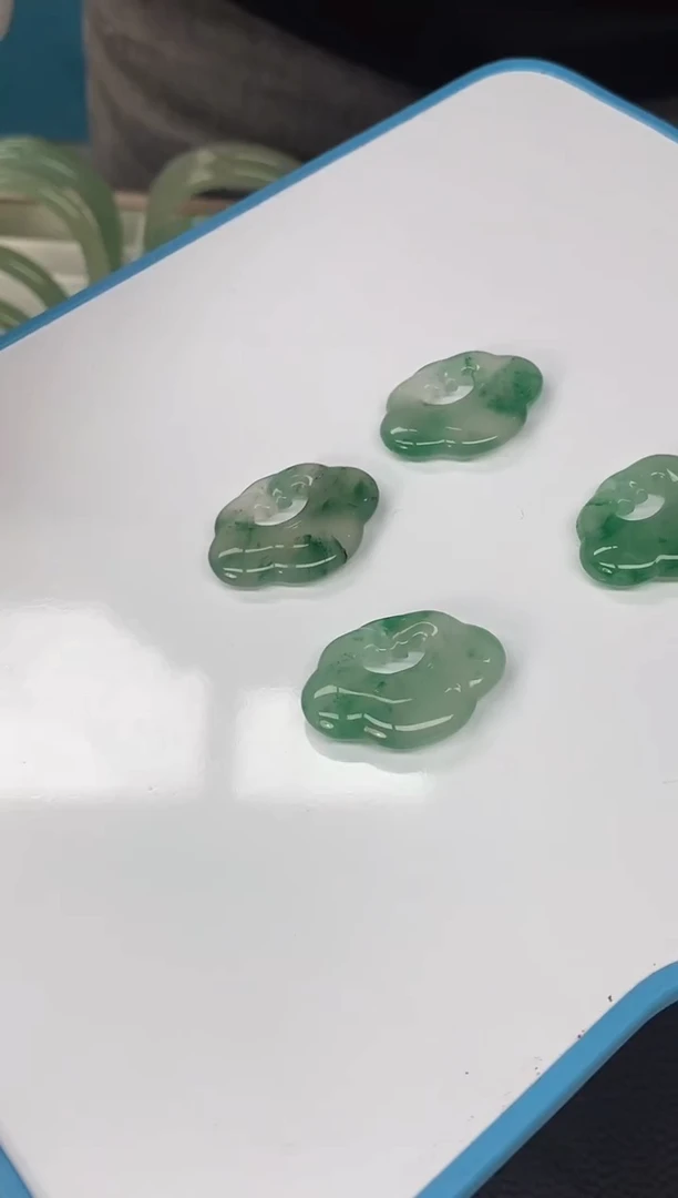 未镶嵌挂件石英质玉（非洲翠）拍一发一多样性