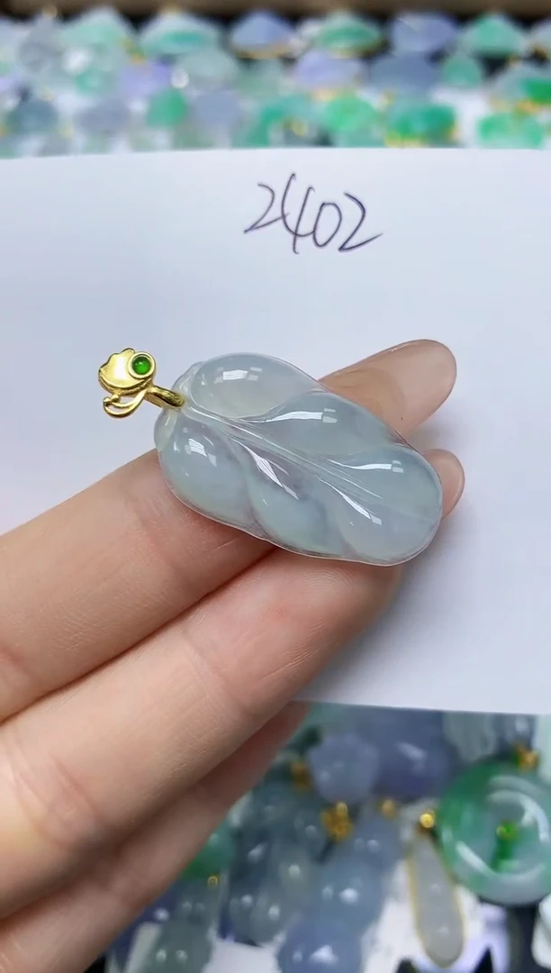 翡翠未镶嵌颈饰 天然缅甸翡翠A货