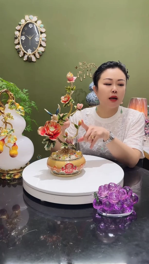 合金珐琅彩聚宝盆摆件