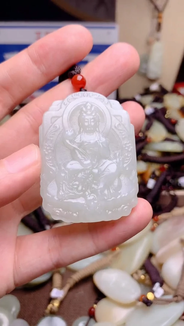 和田玉未镶嵌颈饰1