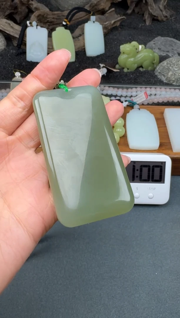 颈饰未镶嵌和田玉3