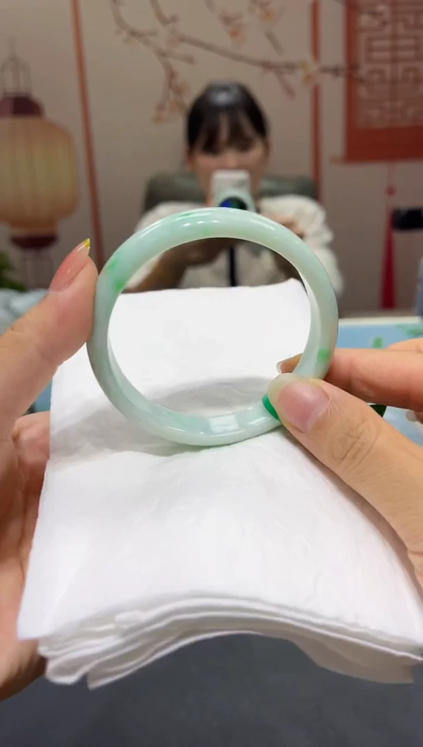 翡翠手镯未镶嵌00007178