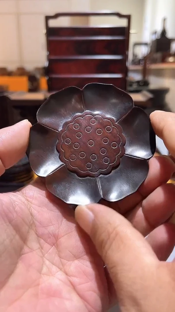 木精品木雕莲花款精工细作