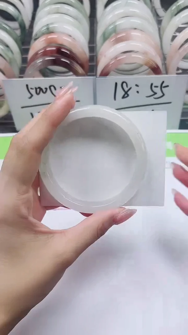 【闪购商品】石英质玉手镯未镶嵌A23-62/63