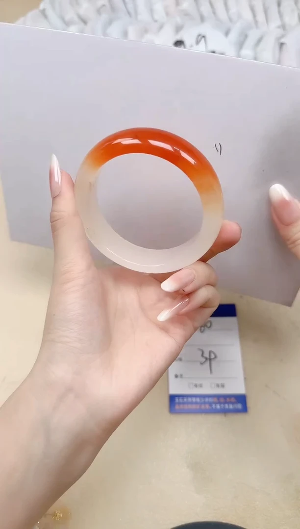 未镶嵌手镯石英质玉60/61.4