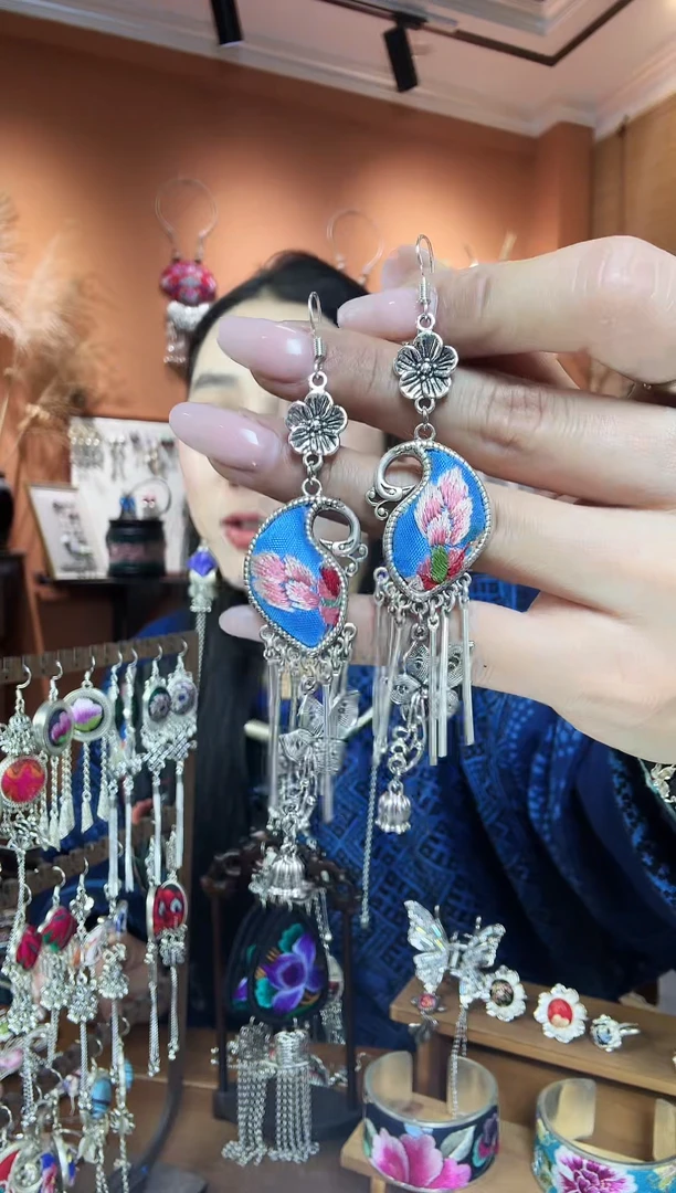 【闪购商品】刺绣传统非遗民族凤手工刺绣饰品耳环