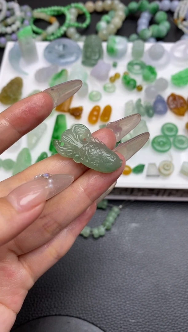 未镶嵌定制翡翠翡翠毛货~