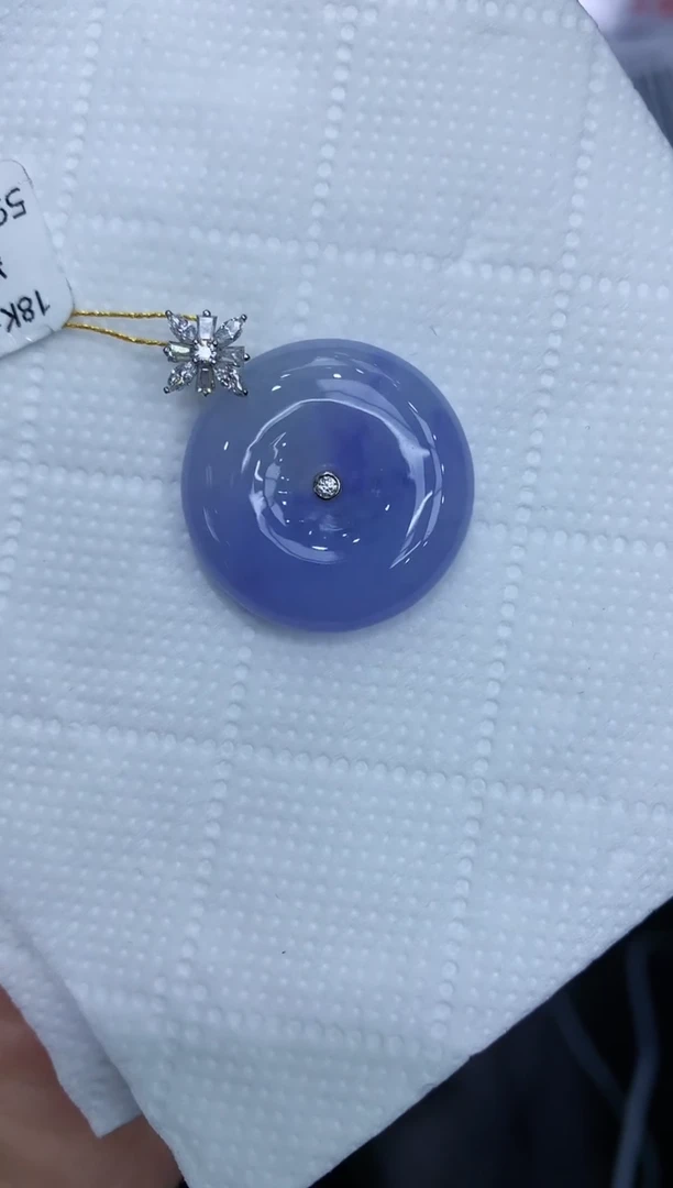 翡翠18K金镶嵌颈饰111111111