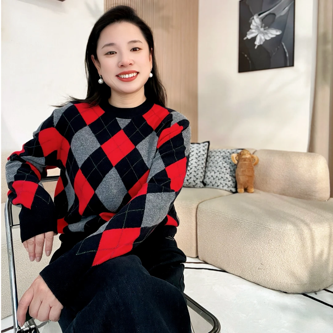 【惊艳时光】E家同款圆领羊绒衫女秋冬复古格纹提花厚款珍珠毛衣y23