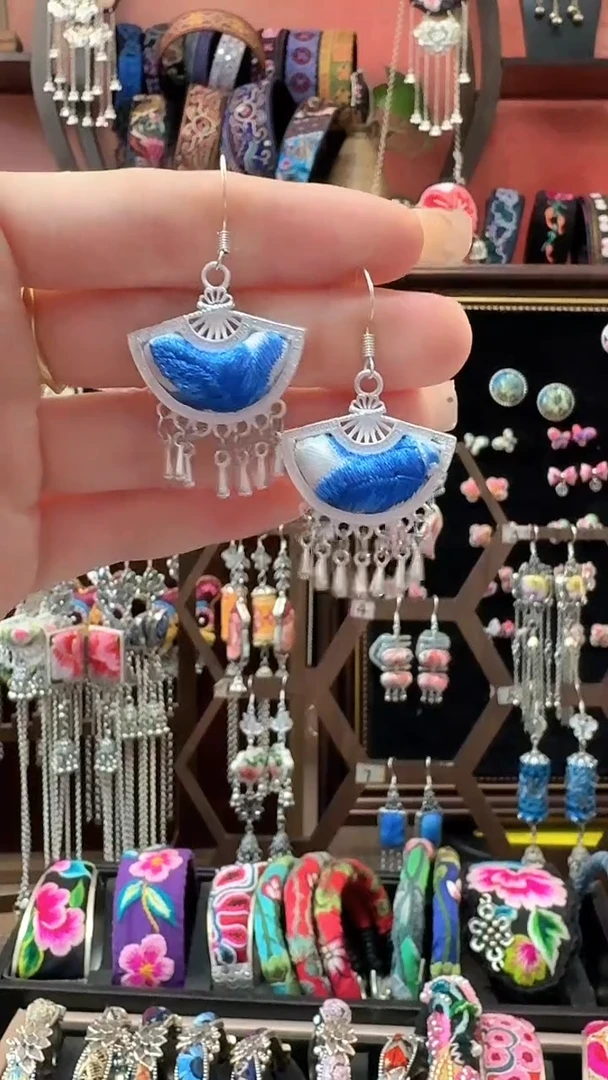 织绣 云织谣民族风精美饰品   27