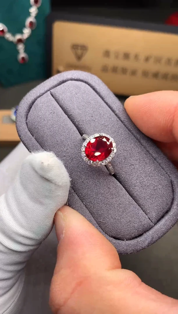 银S925镶嵌戒指红宝石.....