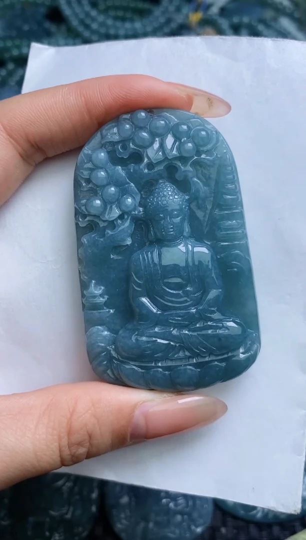 【闪购商品】翡翠颈饰未镶嵌          