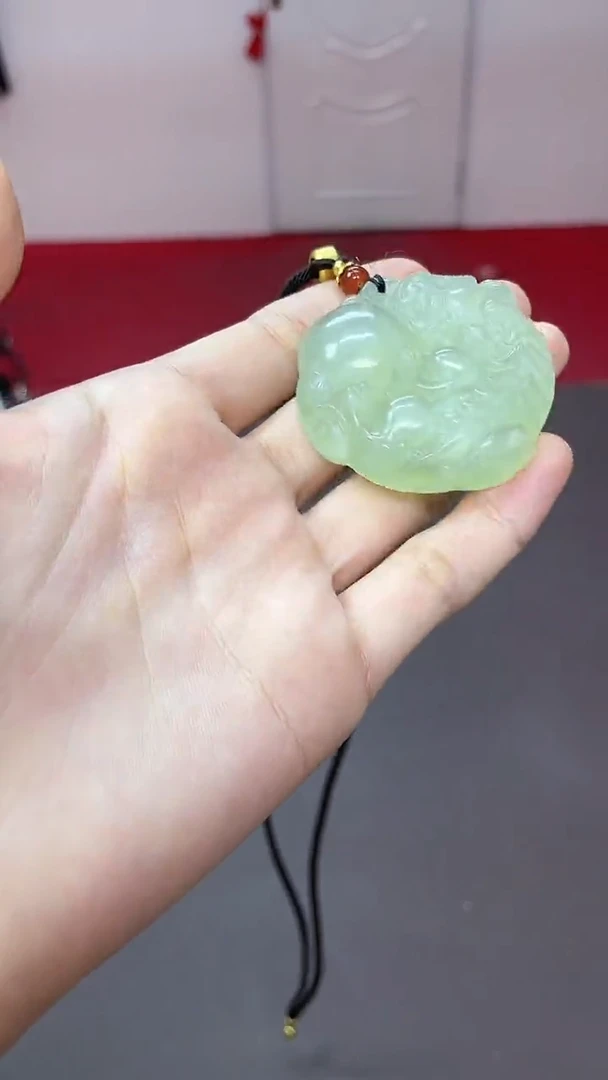 【闪购商品】岫玉颈饰未镶嵌吊坠