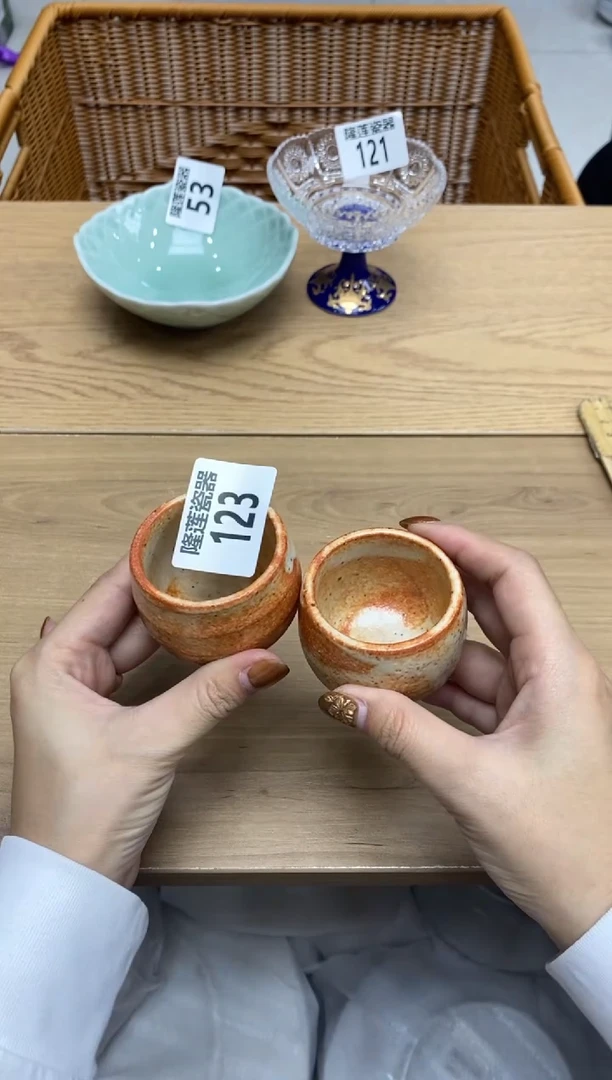 瓷片彩*隆莲瓷器欢迎大家