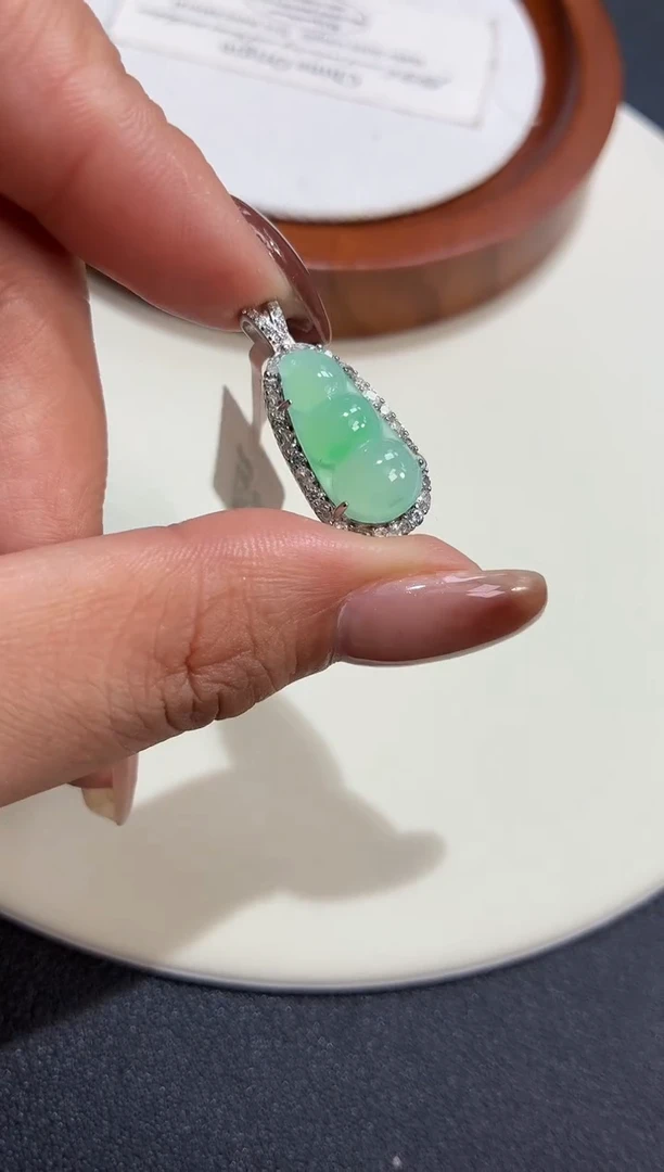 吊坠(不含链)银S925镶嵌翡翠【挽石珠宝】豆子