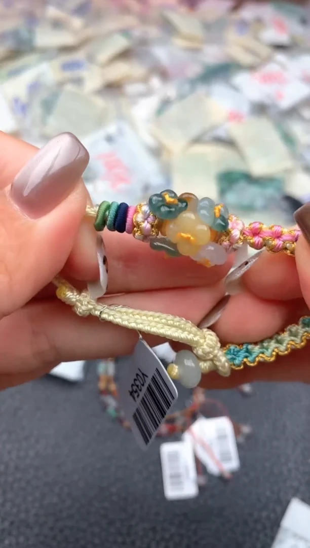 未镶嵌挂件翡翠—