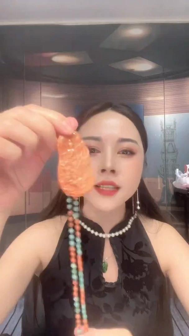 翡翠未镶嵌颈饰8.9天然翡翠A货004