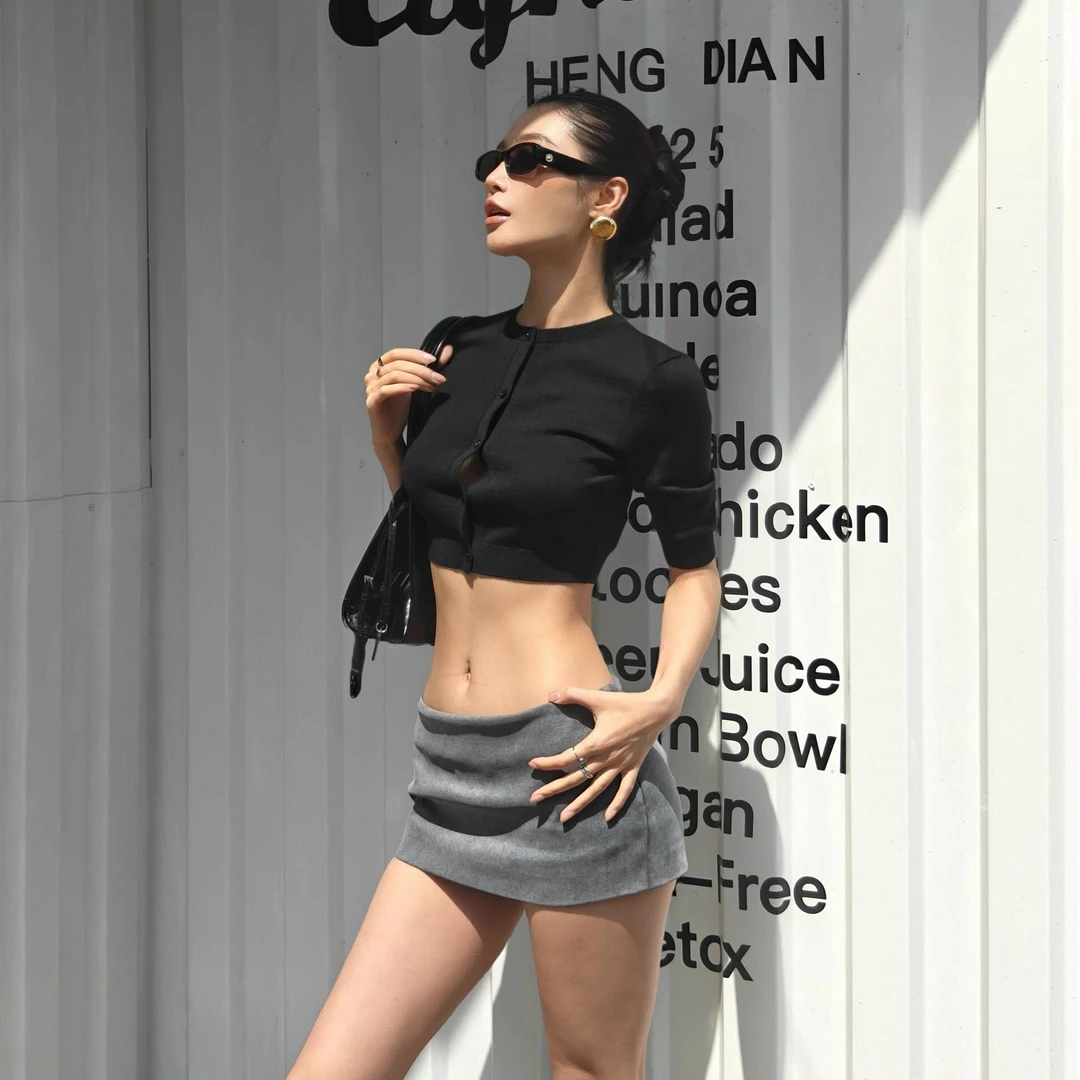 韩版气质复古辣妹性感中袖T恤女夏季高腰显瘦包臀半身裙子两件套