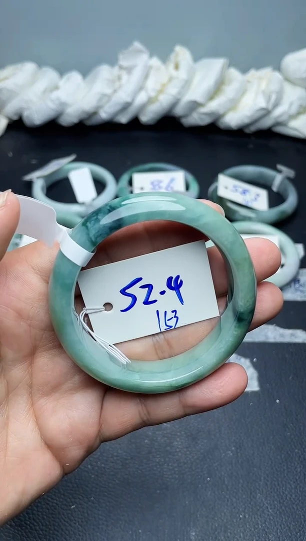 未镶嵌手镯翡翠153