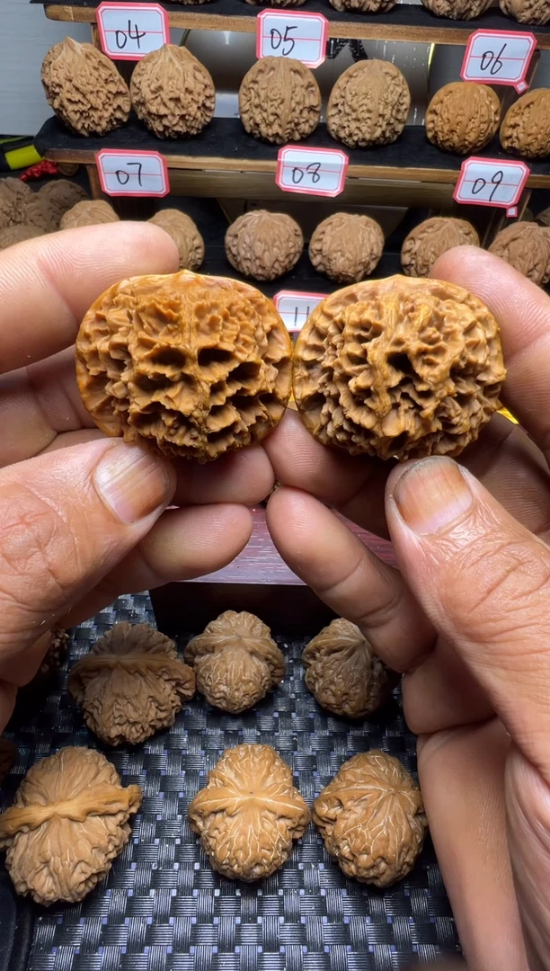 把件文玩核桃43汉高楼一对