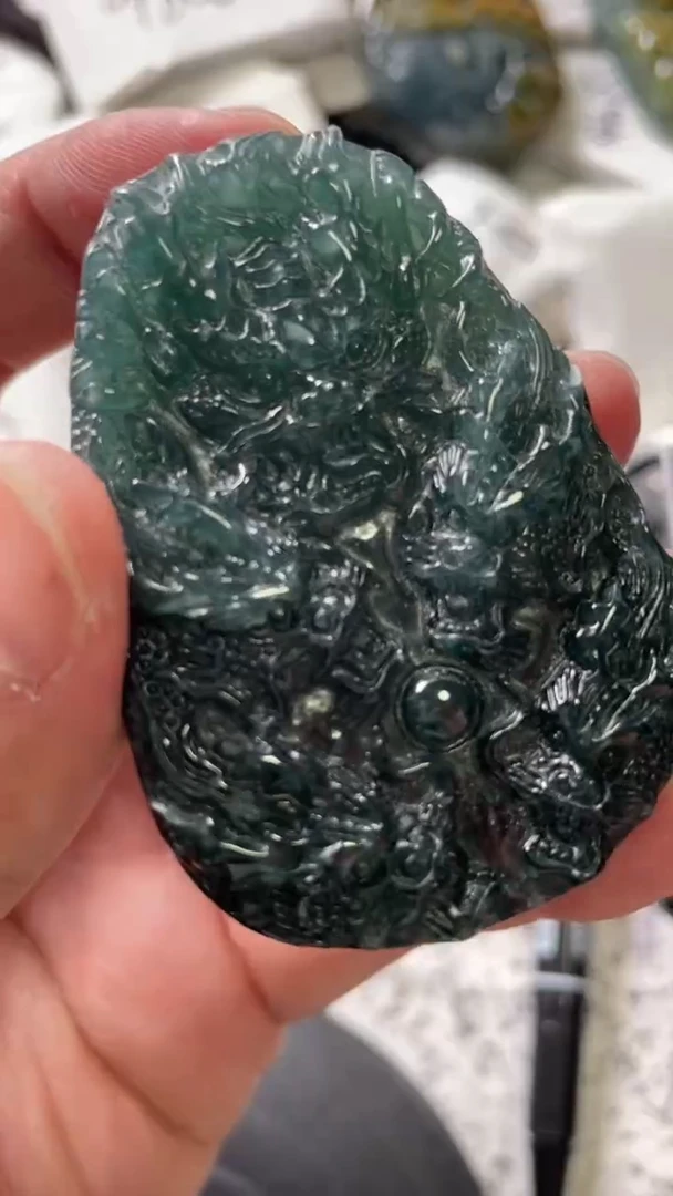 颈饰未镶嵌翡翠8