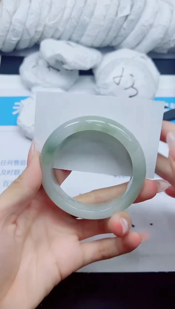 石英质玉手镯未镶嵌170/56.3