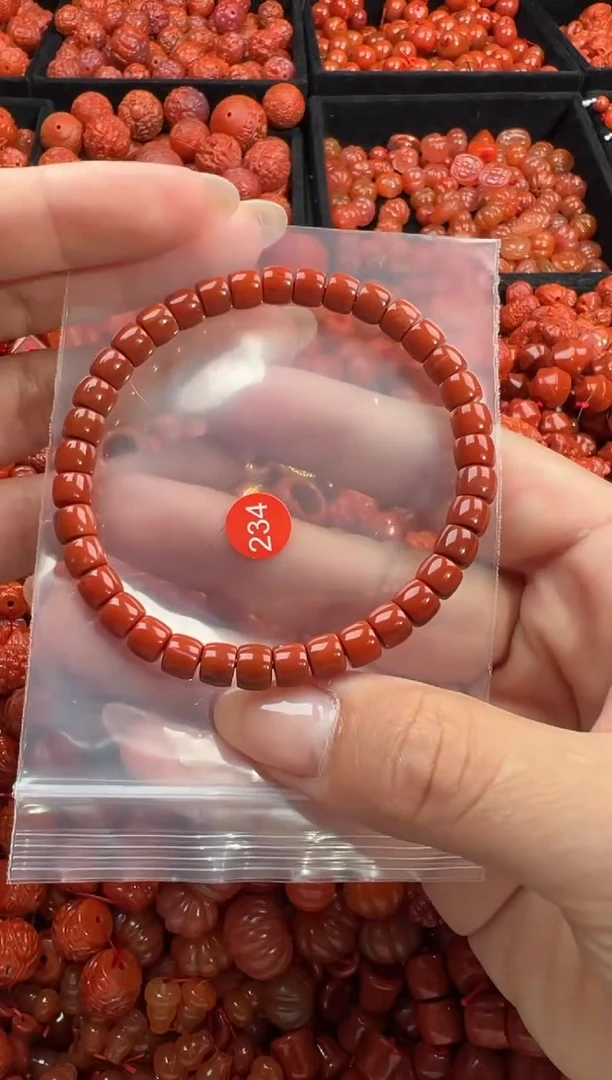 南红玛瑙未镶嵌颈饰1