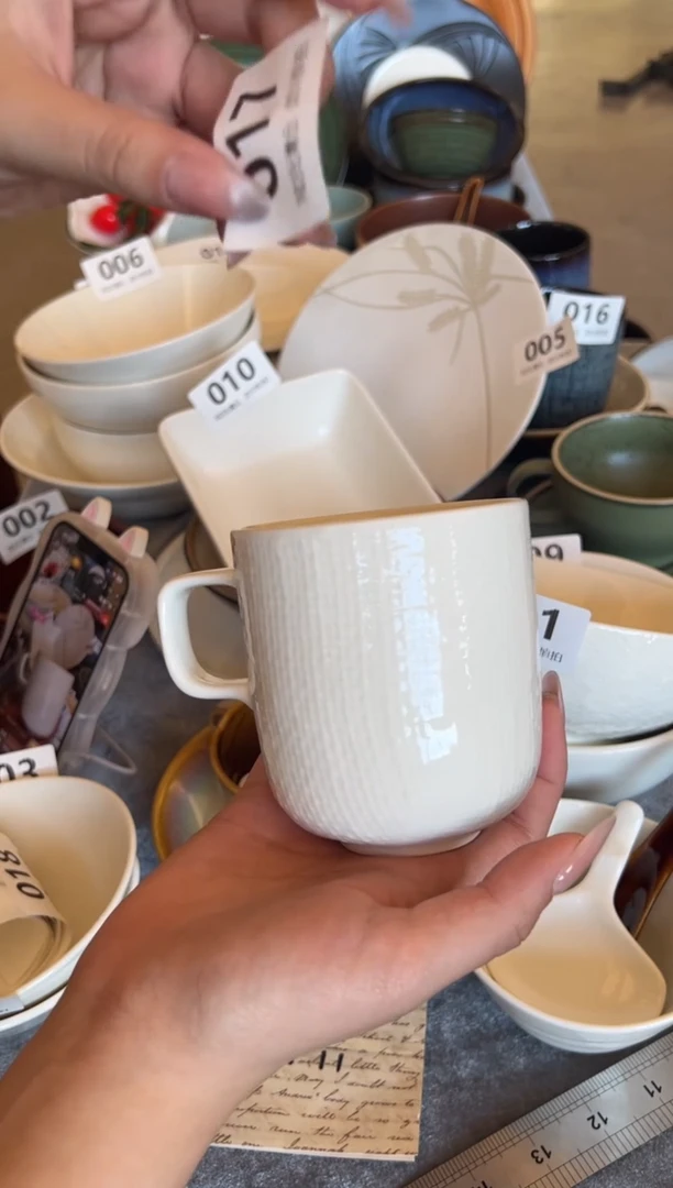 新骨瓷017瑕疵暖白麻布马克杯