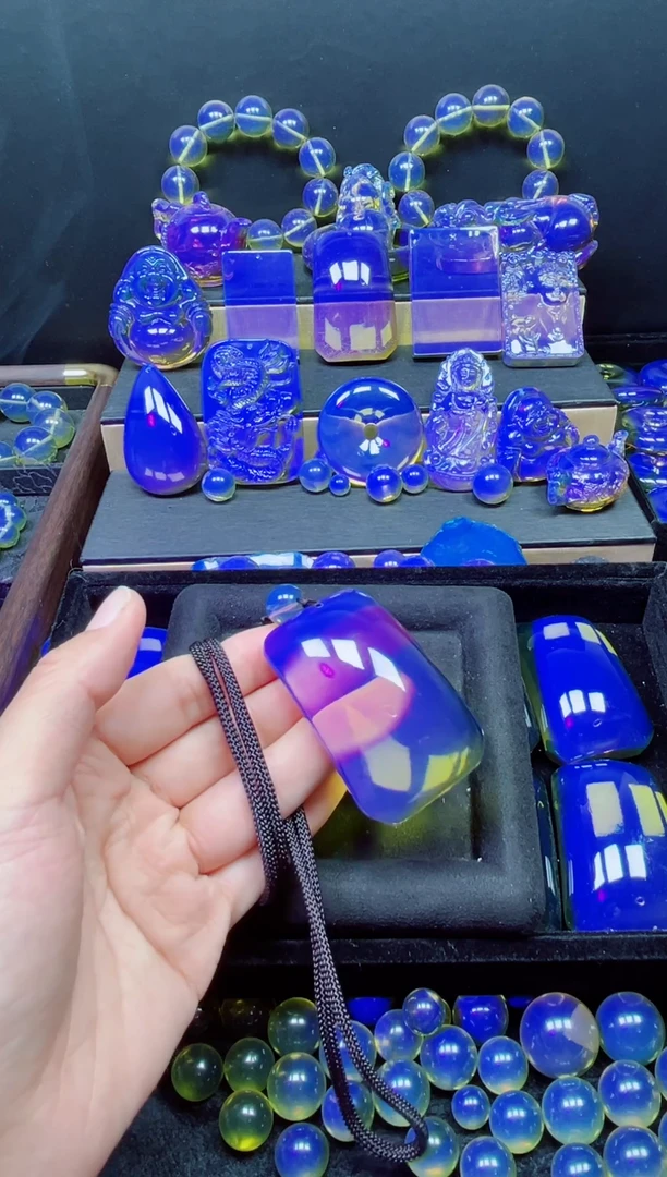 多米尼加净水蓝中号马鞍牌