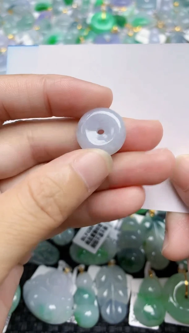 翡翠未镶嵌颈饰天然翡翠A货