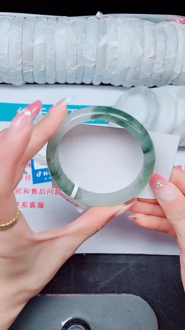 未镶嵌手镯石英质玉210-60/61