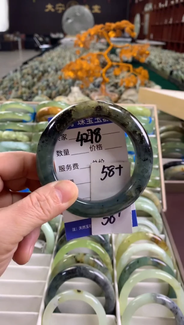 未镶嵌蛇纹石玉手镯4278
