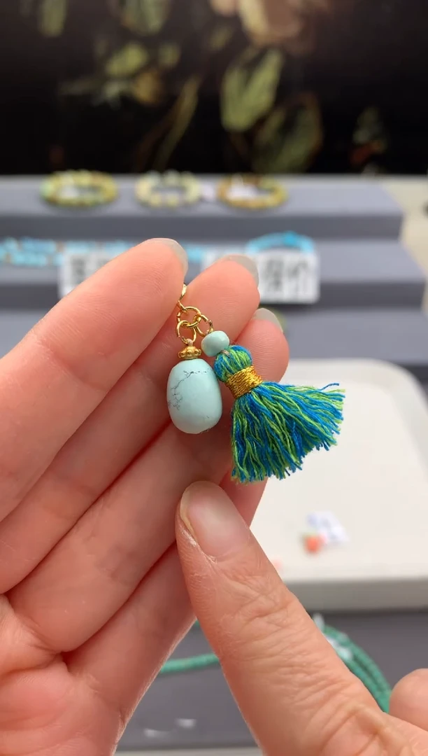 未镶嵌挂件南红玛瑙茜.F234