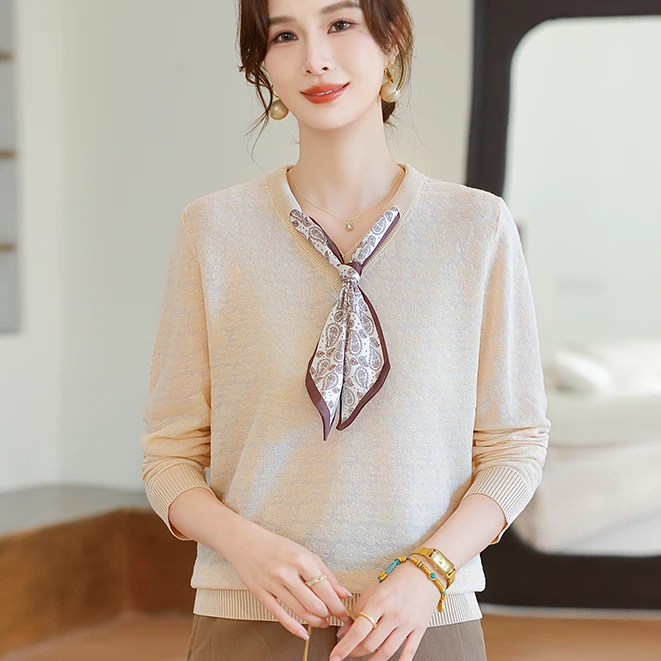 中老年妈妈装秋季女装女士围巾领女装上衣常规款秋季春秋薄款毛衣