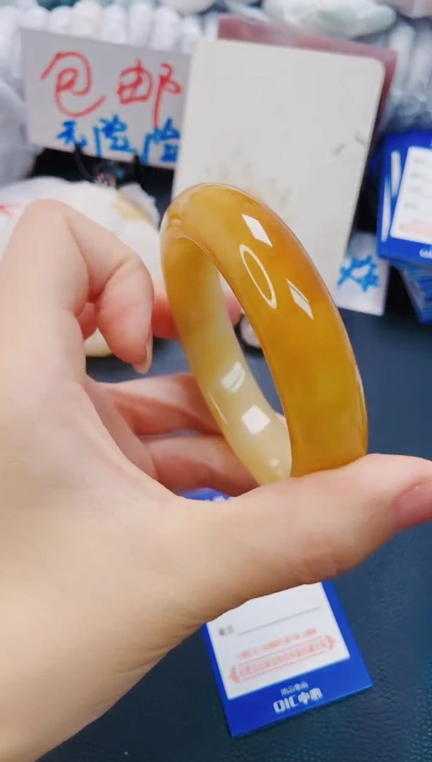 石英质玉手镯未镶嵌M85-59-60