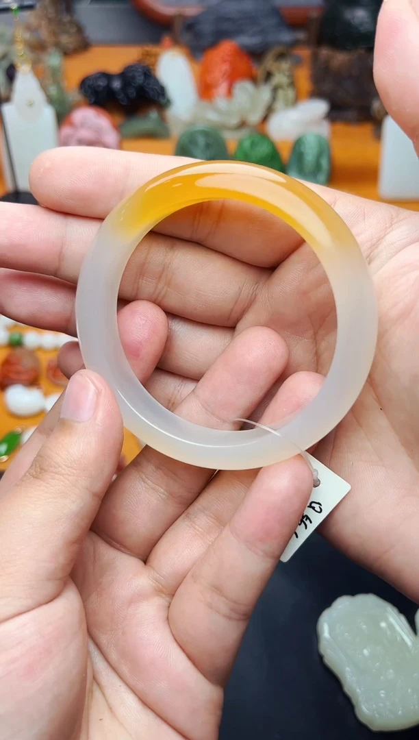 【闪购商品】玛瑙/玉髓手镯未镶嵌56.6圈口01