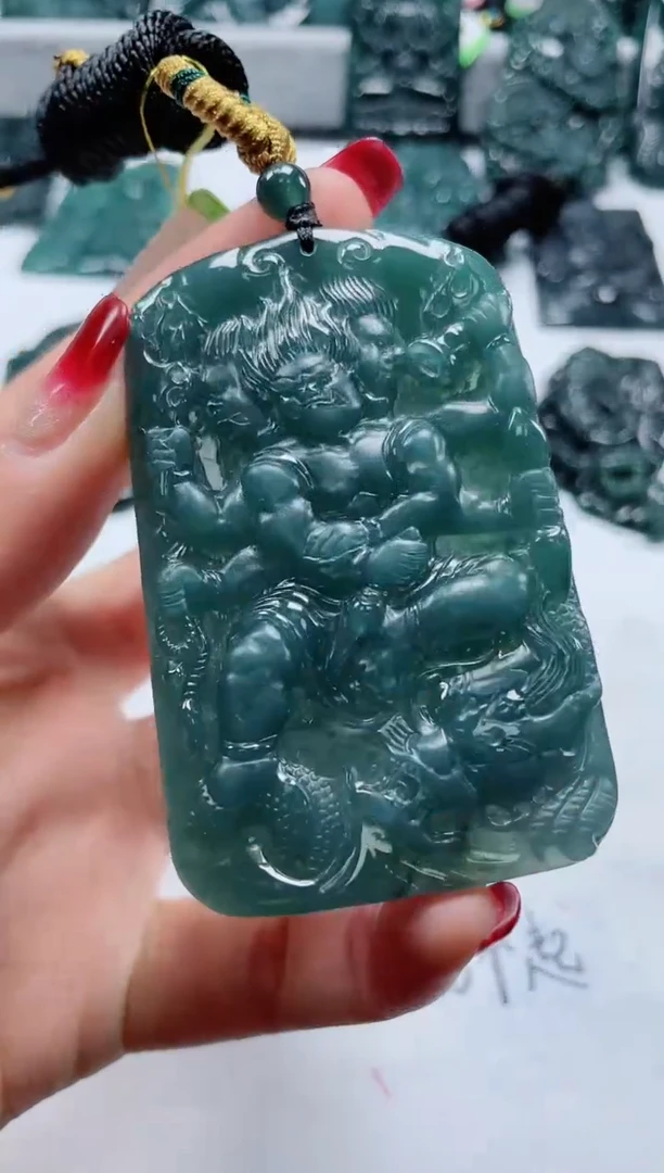 【闪购商品】翡翠颈饰未镶嵌