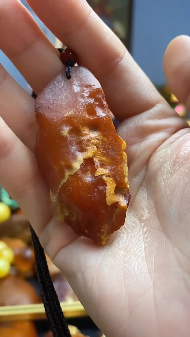 琥珀颈饰未镶嵌吊坠