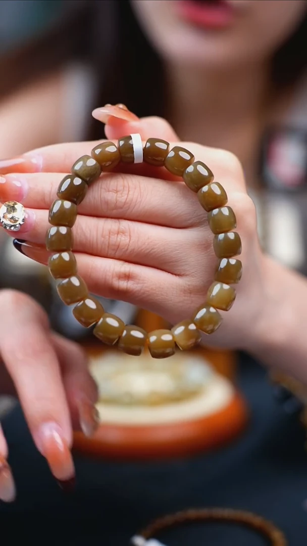 颈饰未镶嵌和田玉拍一发一 所见即所得