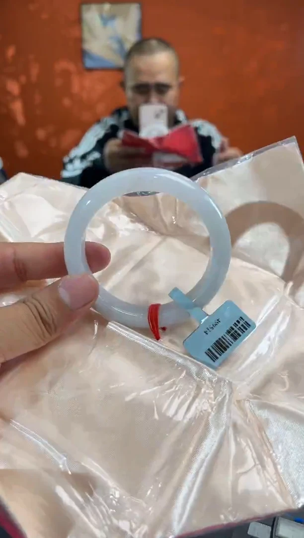 未镶嵌手镯翡翠15  57