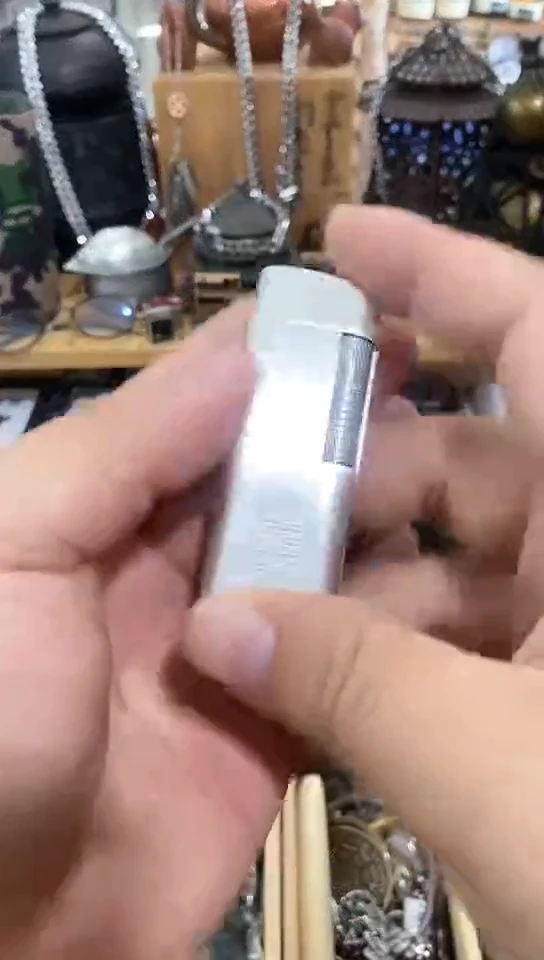 瓷片闪购商品  如图所示