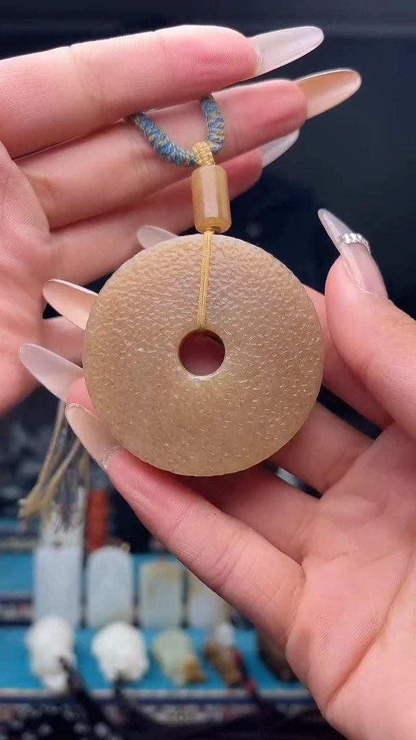 未镶嵌和田玉挂件1