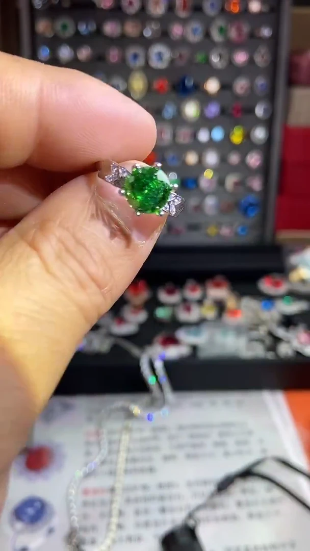 3碧玺（处理）戒指B12.11-81