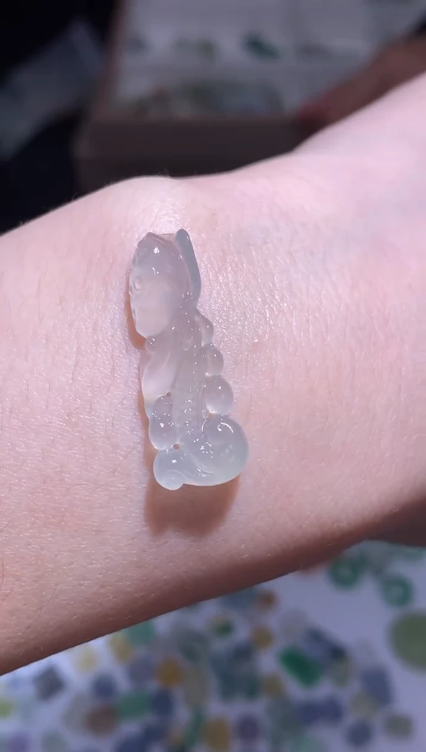 未镶嵌定制翡翠莲花
