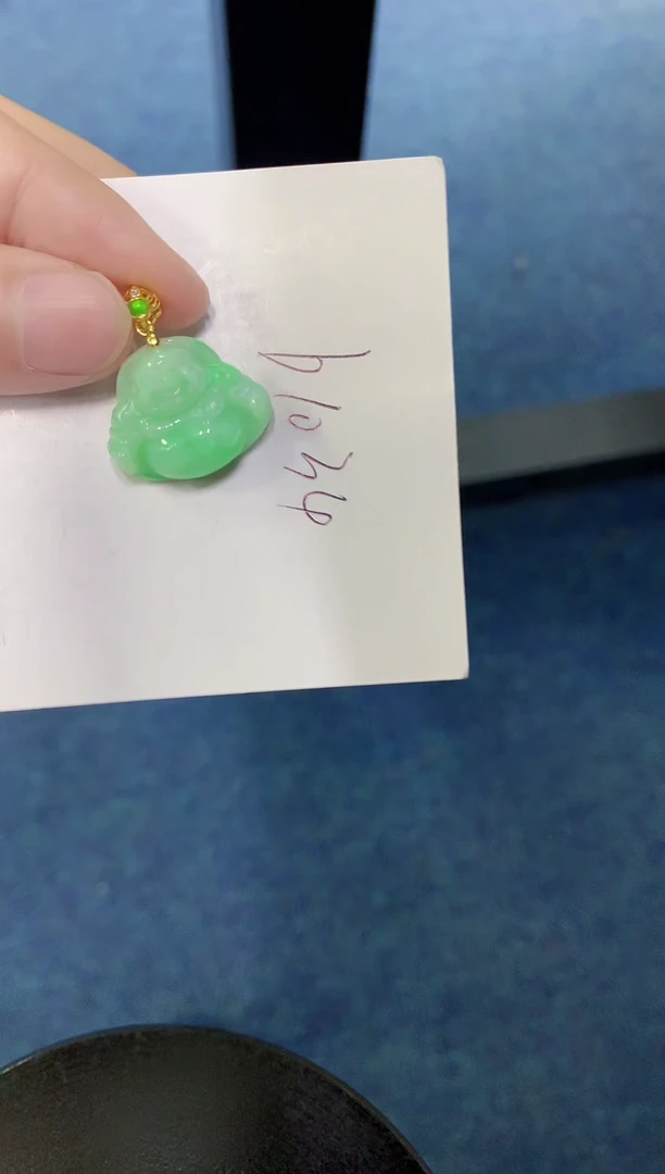 翡翠18K金镶嵌颈饰000000000