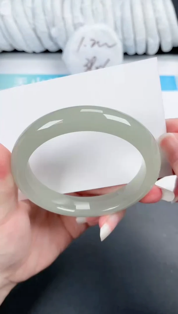 石英质玉手镯未镶嵌76-62.3