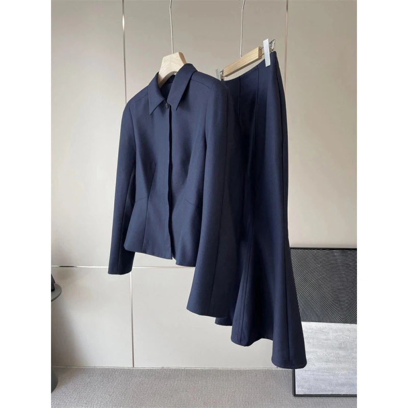 大方得体穿搭一整套早秋巨好看高端气质小香风藏蓝色衬衫套装裙女